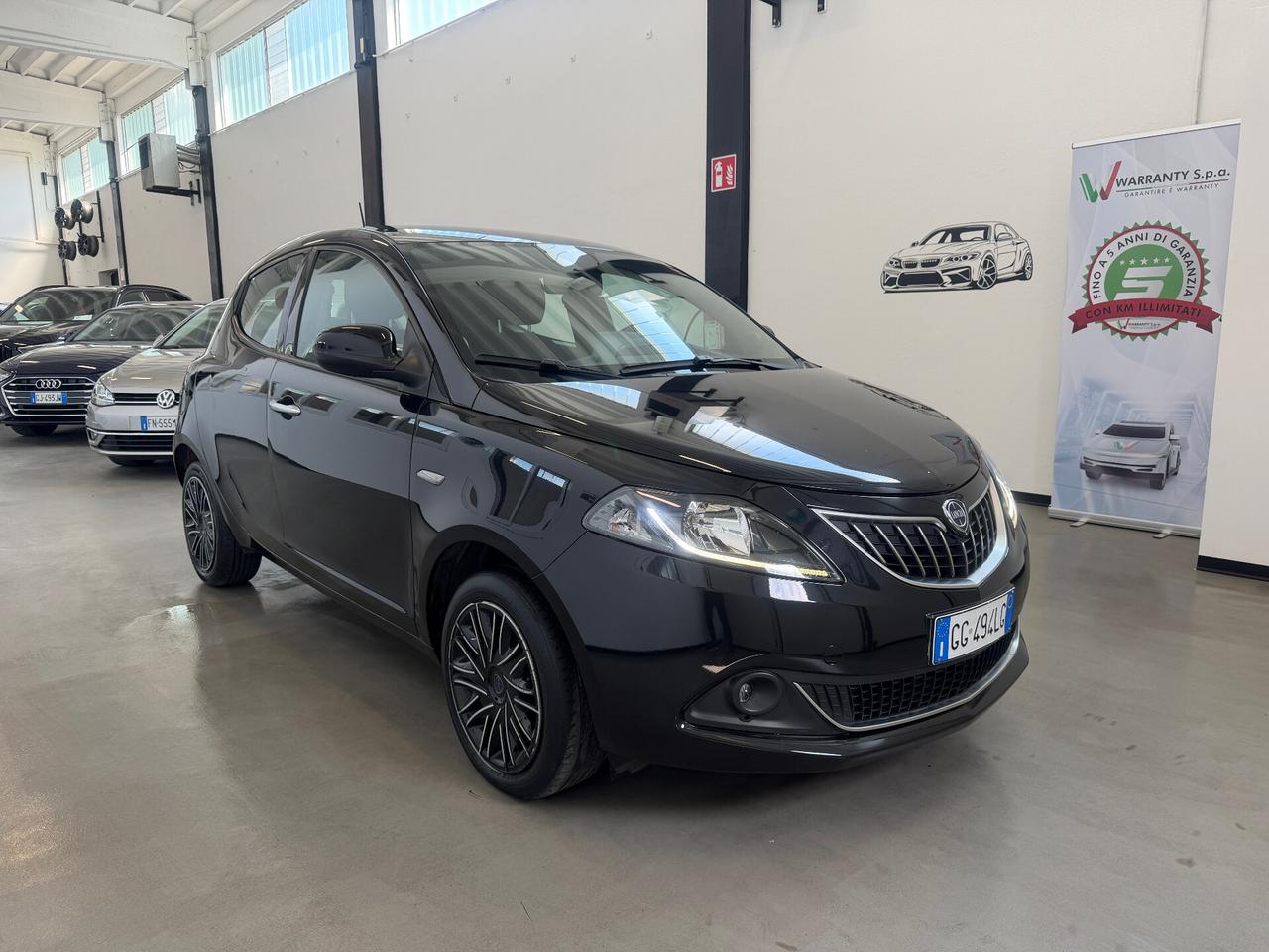 Lancia Ypsilon 1.0 FireFly 5 porte Posti S&S Hybrid Ecochic Gold
