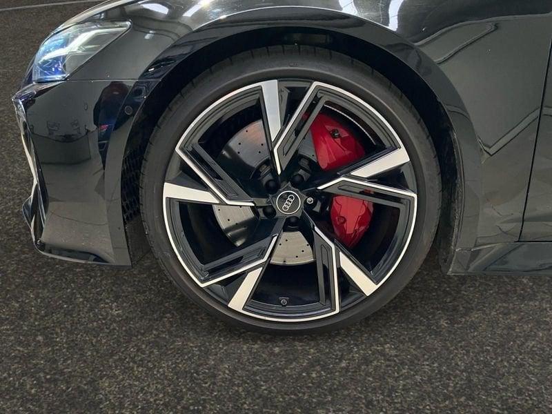 Audi A6 RS 6 Avant 4.0 TFSI quattro tiptronic