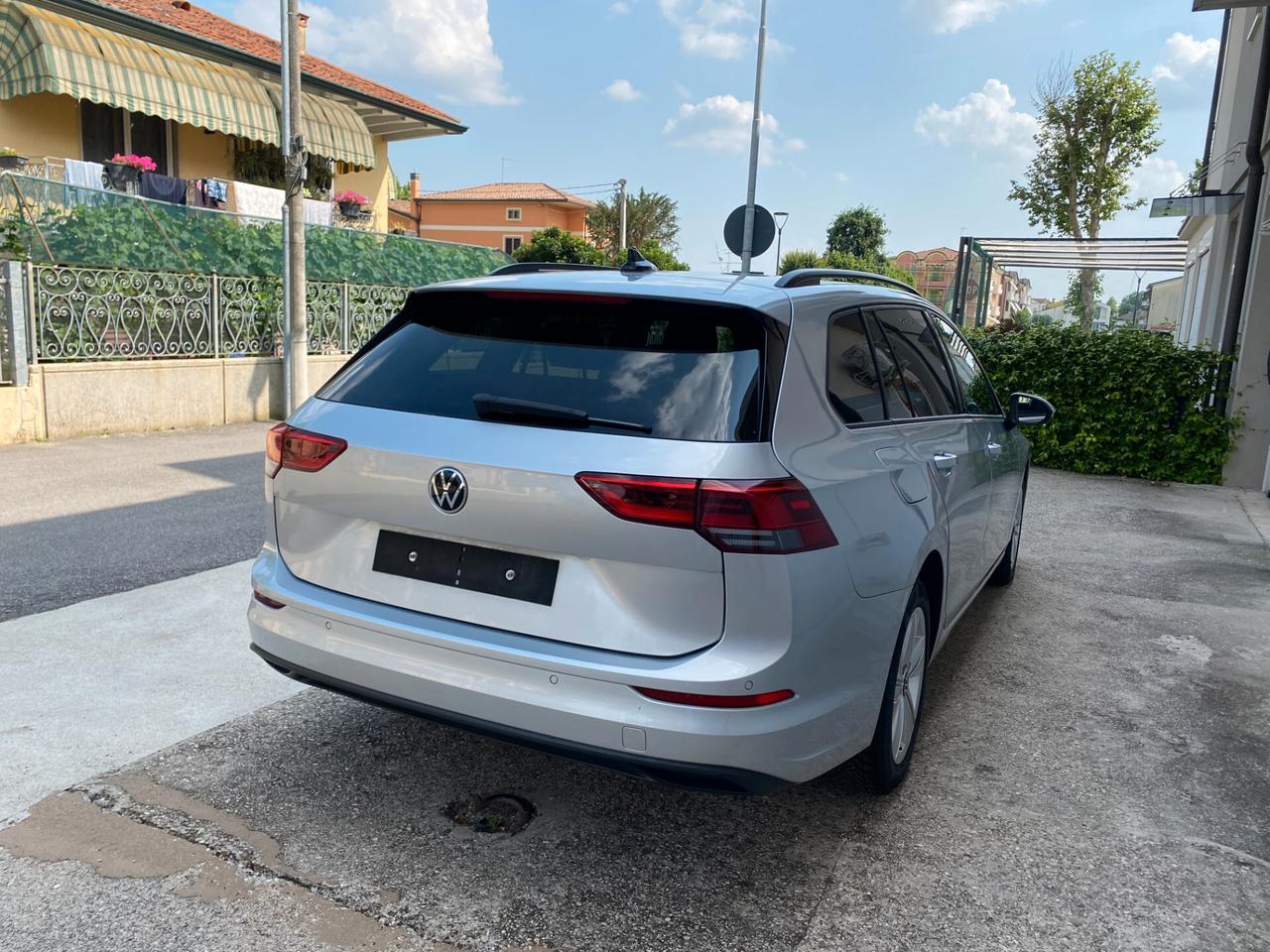 Volkswagen Golf Variant Golf Variant 2.0 TDI SCR DSG Life - CAMBIO AUTOMATICO