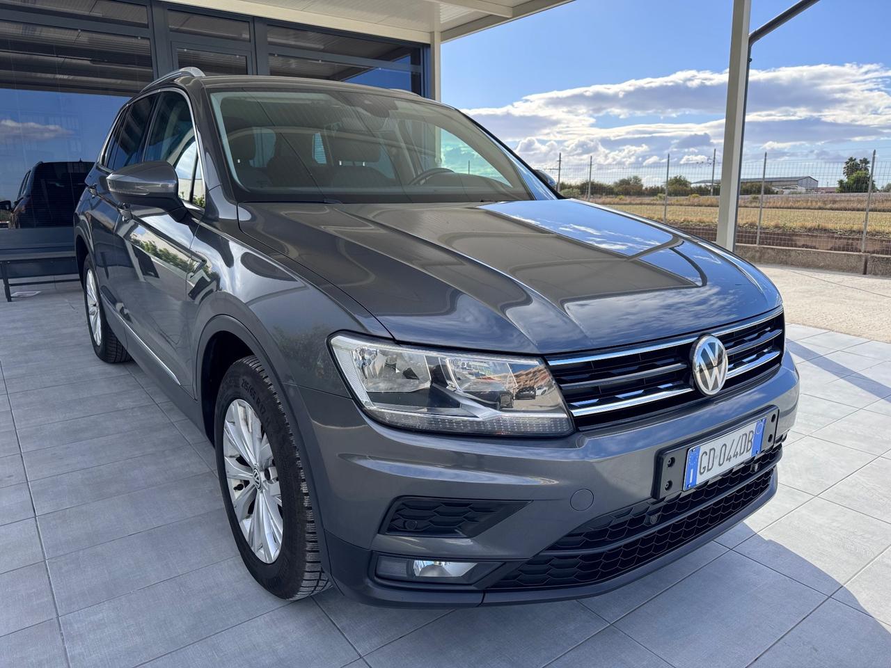 Volkswagen Tiguan 2.0 TDI SCR DSG 4MOTION Business BMT