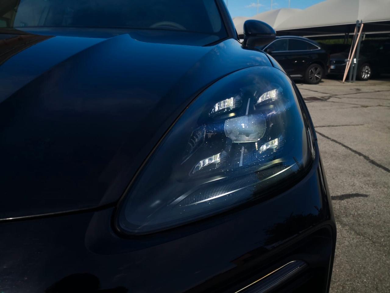 Porsche Cayenne Coupé 3.0 V6 E-Hybrid *PACCHETTO SPORT LEGGERO*RUOTE POST. STERZANTI*