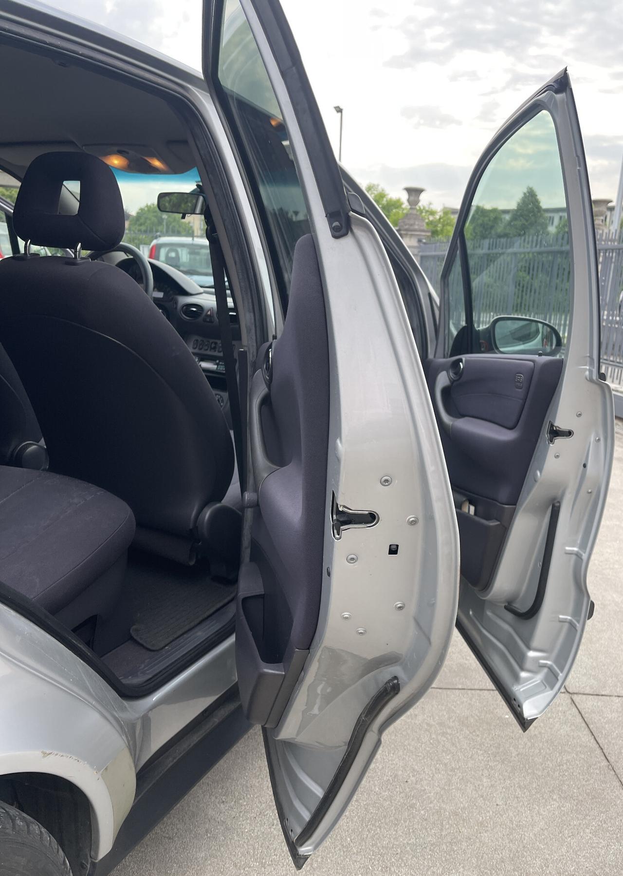 Mercedes-benz A 160