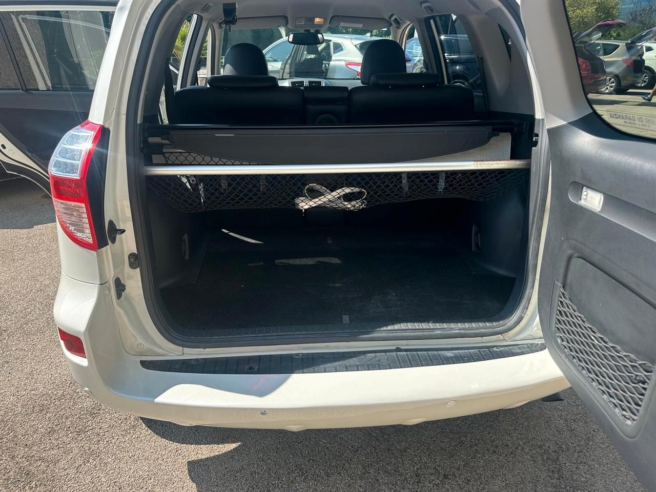 Toyota RAV4 Crossover 2.2 D-Cat F1 A/T 150 CV Executive