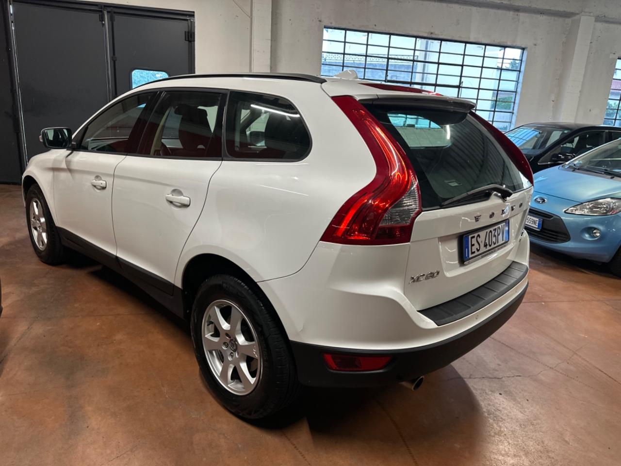 Volvo XC 60 XC60 D5 AWD Geartronic Kinetic