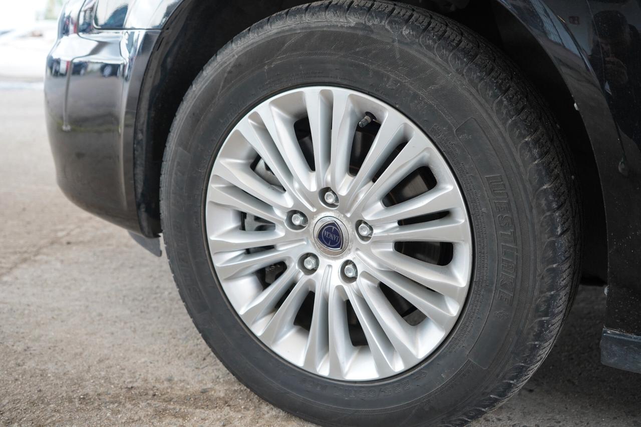 Lancia Voyager 2.8 Turbodiesel Platinum 177 CV