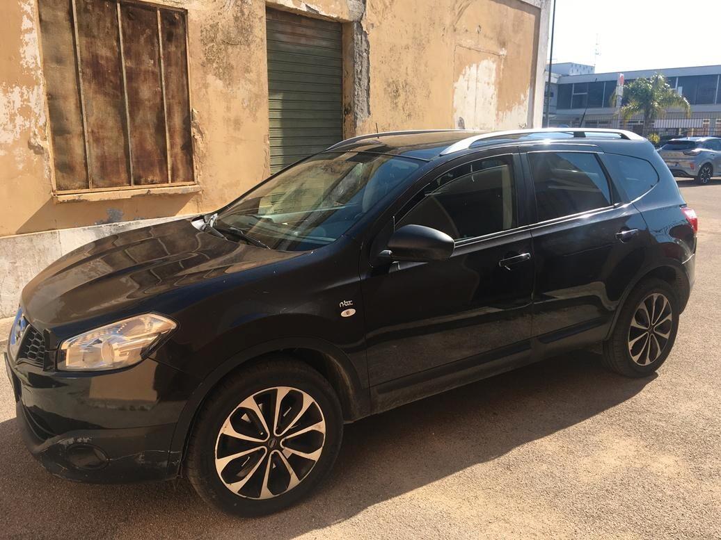 Nissan Qashqai Qashqai+2 2.0 dCi DPF Tekna