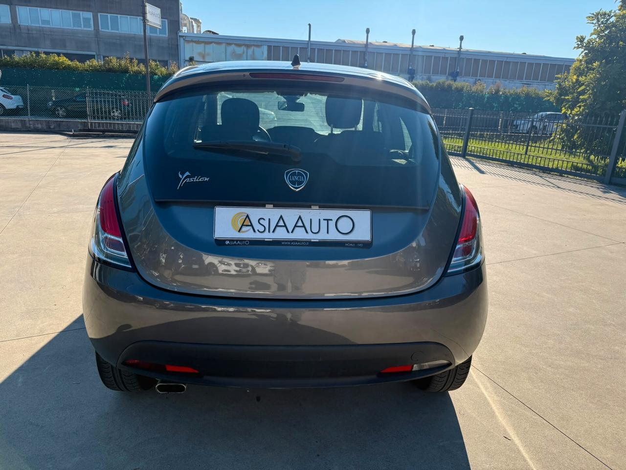 LANCIA YPSILON unico-pr 1.2 Gold 72.500 km