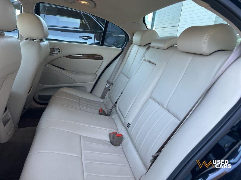 Jaguar S-Type S-Type 2.5 V6 cat Classic