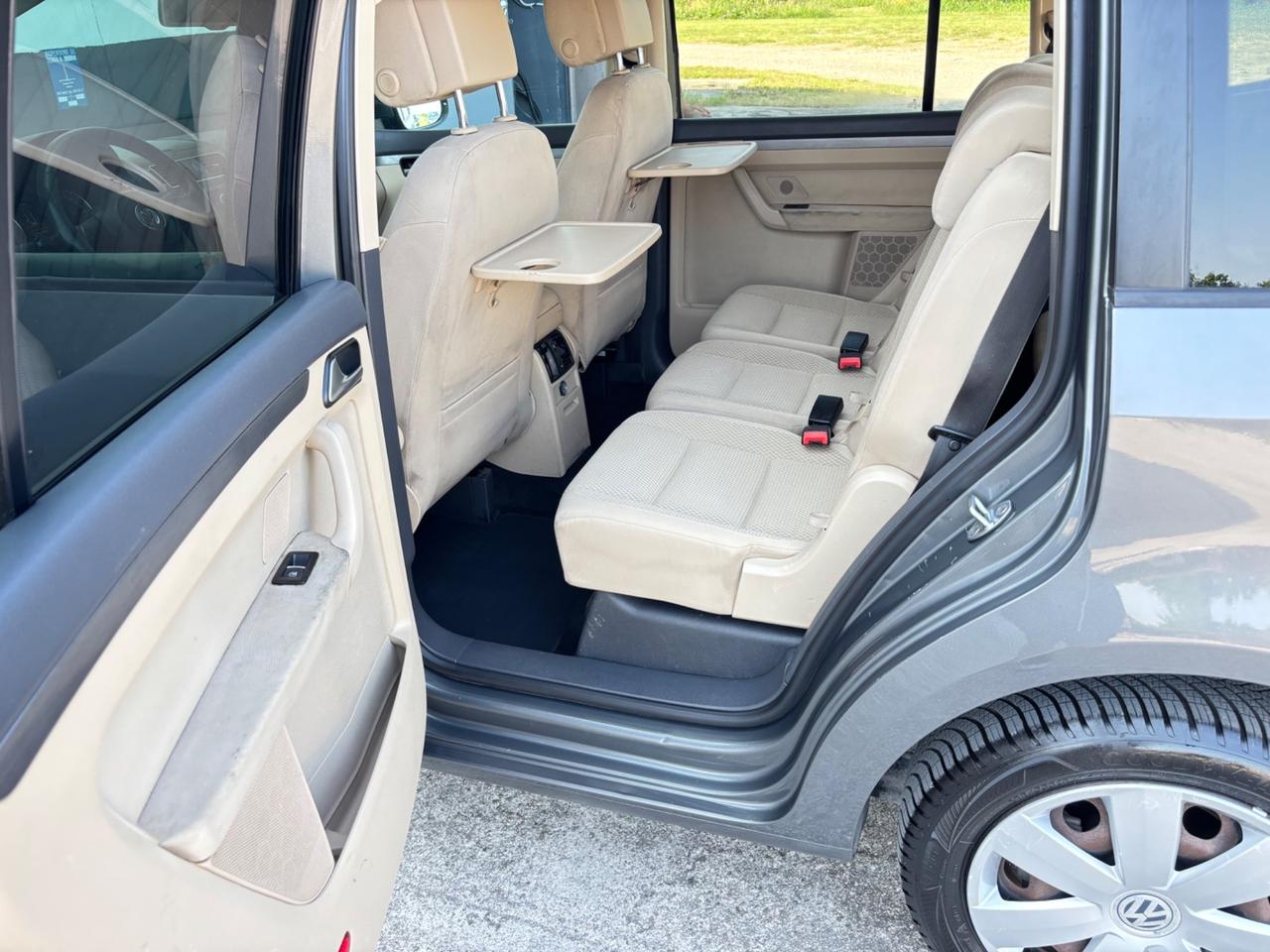 Volkswagen Touran 1.6 TDI 7 POSTI. Garanzia