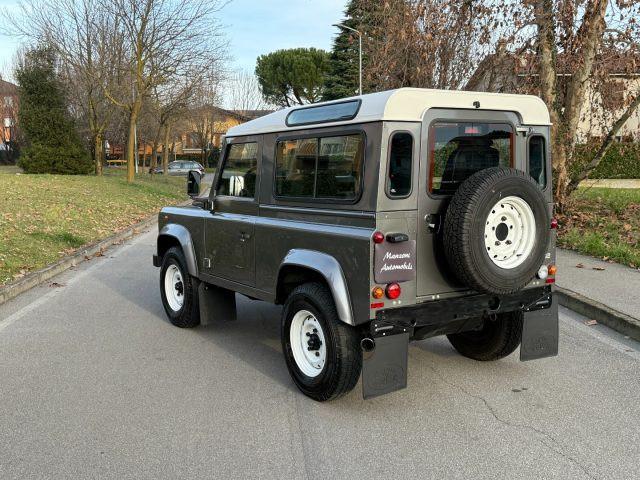 LAND ROVER Defender 90 2.4 S TD4 Station Wagon