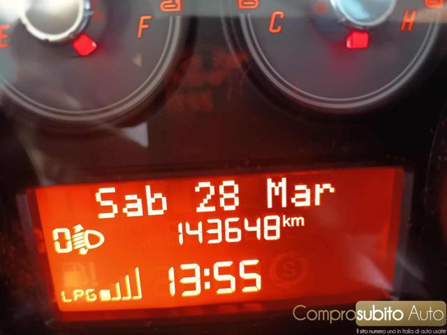 FIAT Punto 1.4 8V 5 porte Easypower Lounge