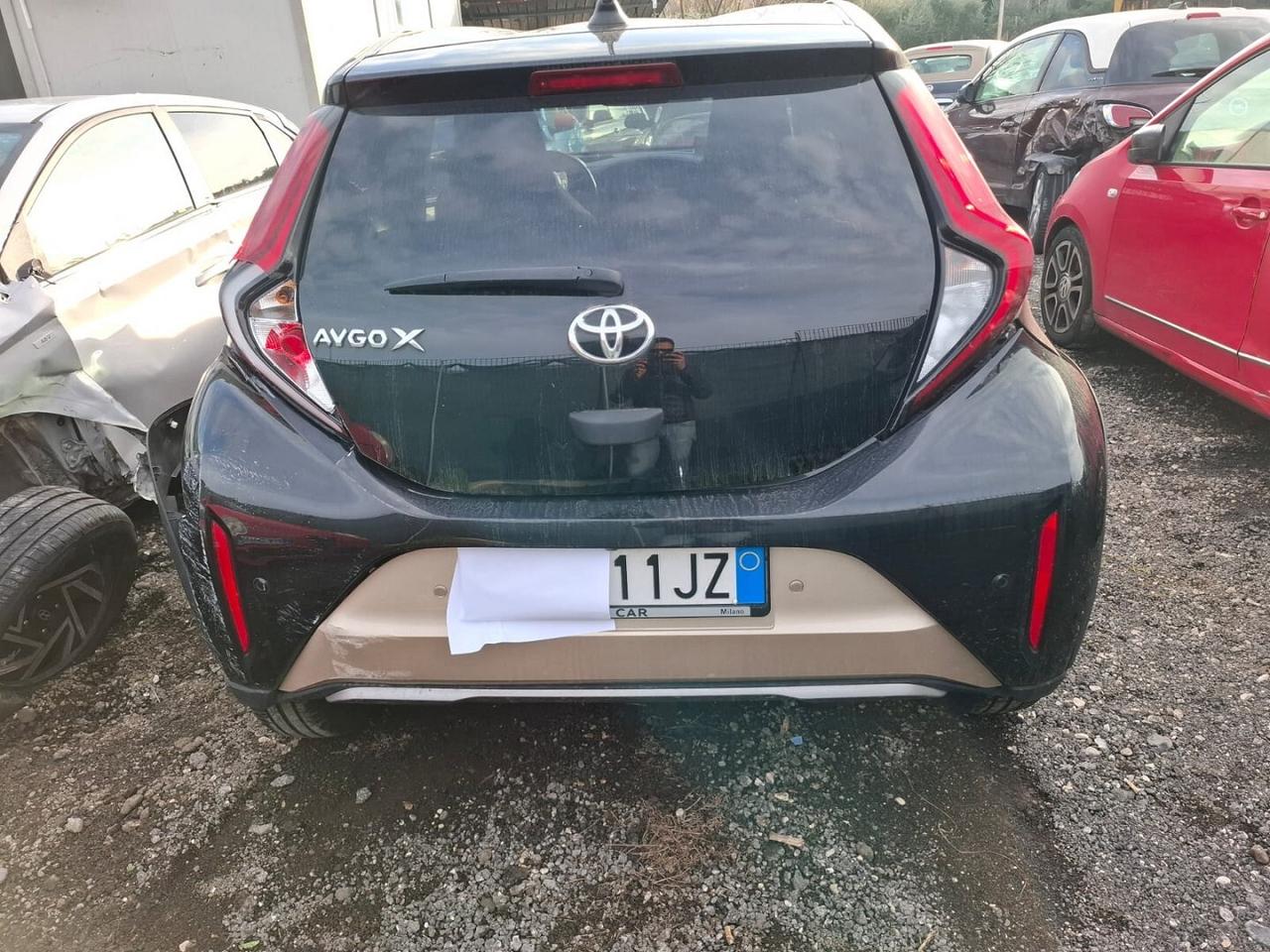 AYGO X POCHI KM SINISTRATA 2022 AUT