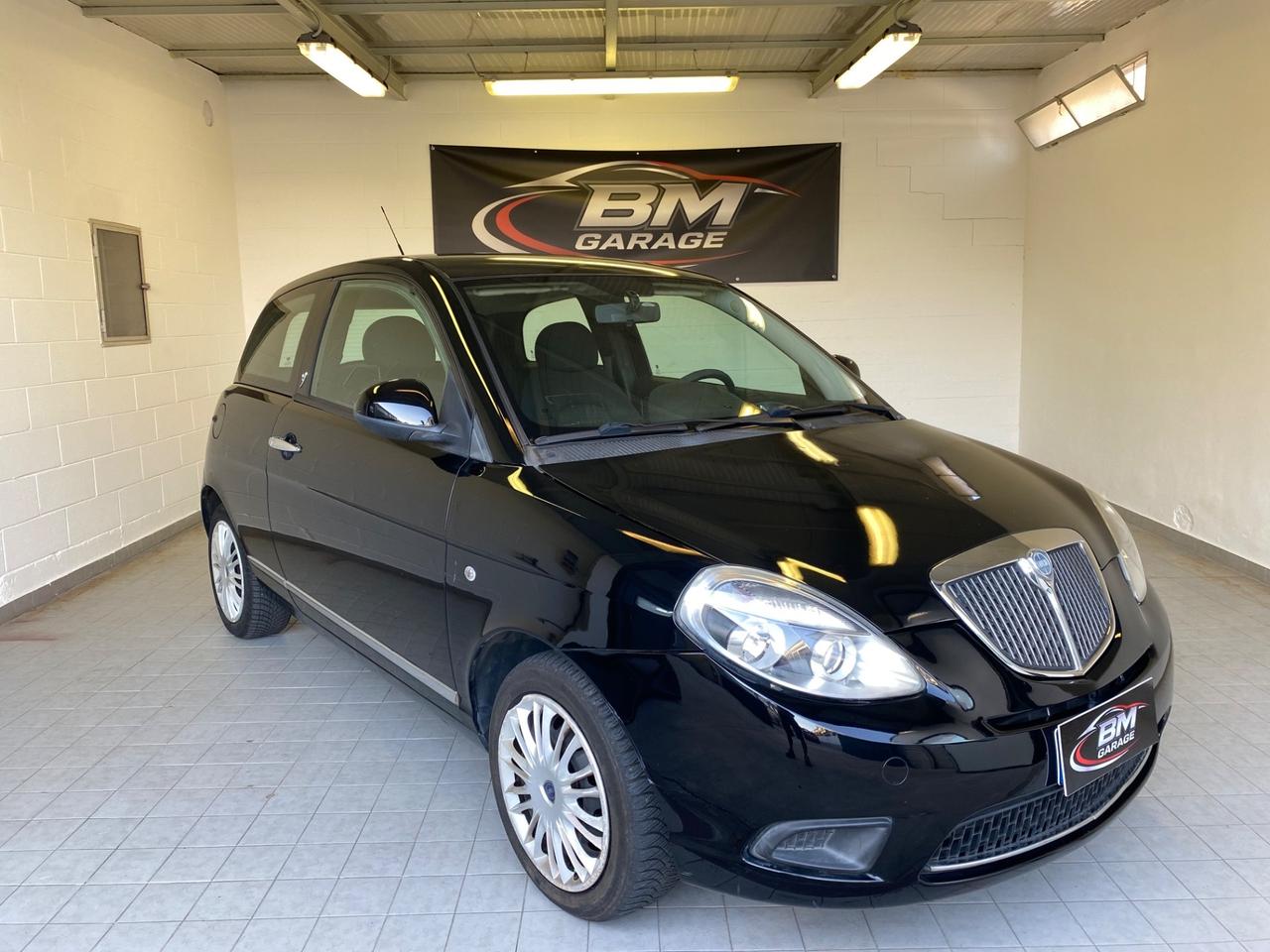 Lancia Ypsilon 1.2 69 CV GPL Platinum