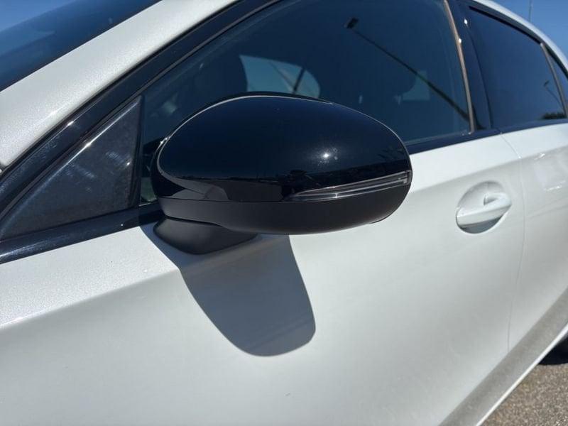 Mercedes-Benz Classe A A 180 D SPORT AUTO