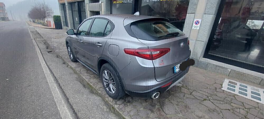 Alfa Romeo Stelvio 2.2 Turbodiesel 210 CV AT8 Q4 Executive