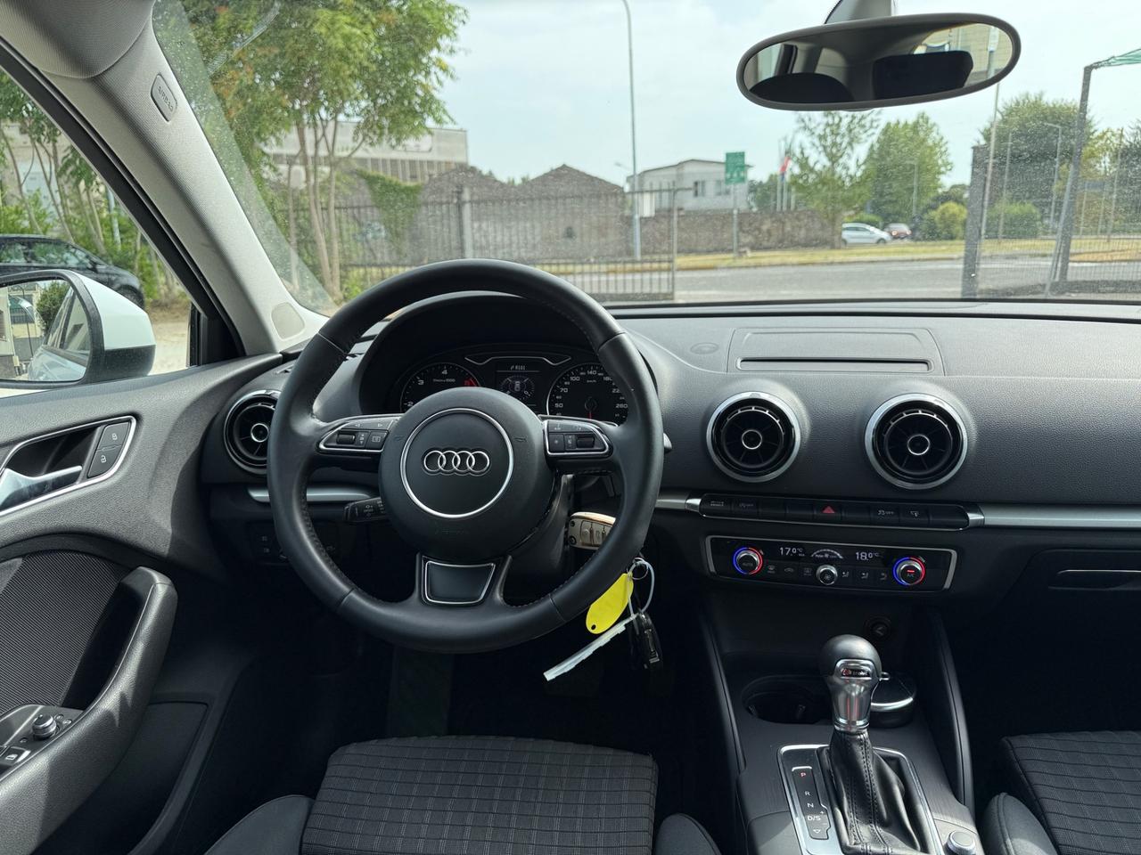 Audi A3 Sportback 2.0 tdi Ambition s-tronic