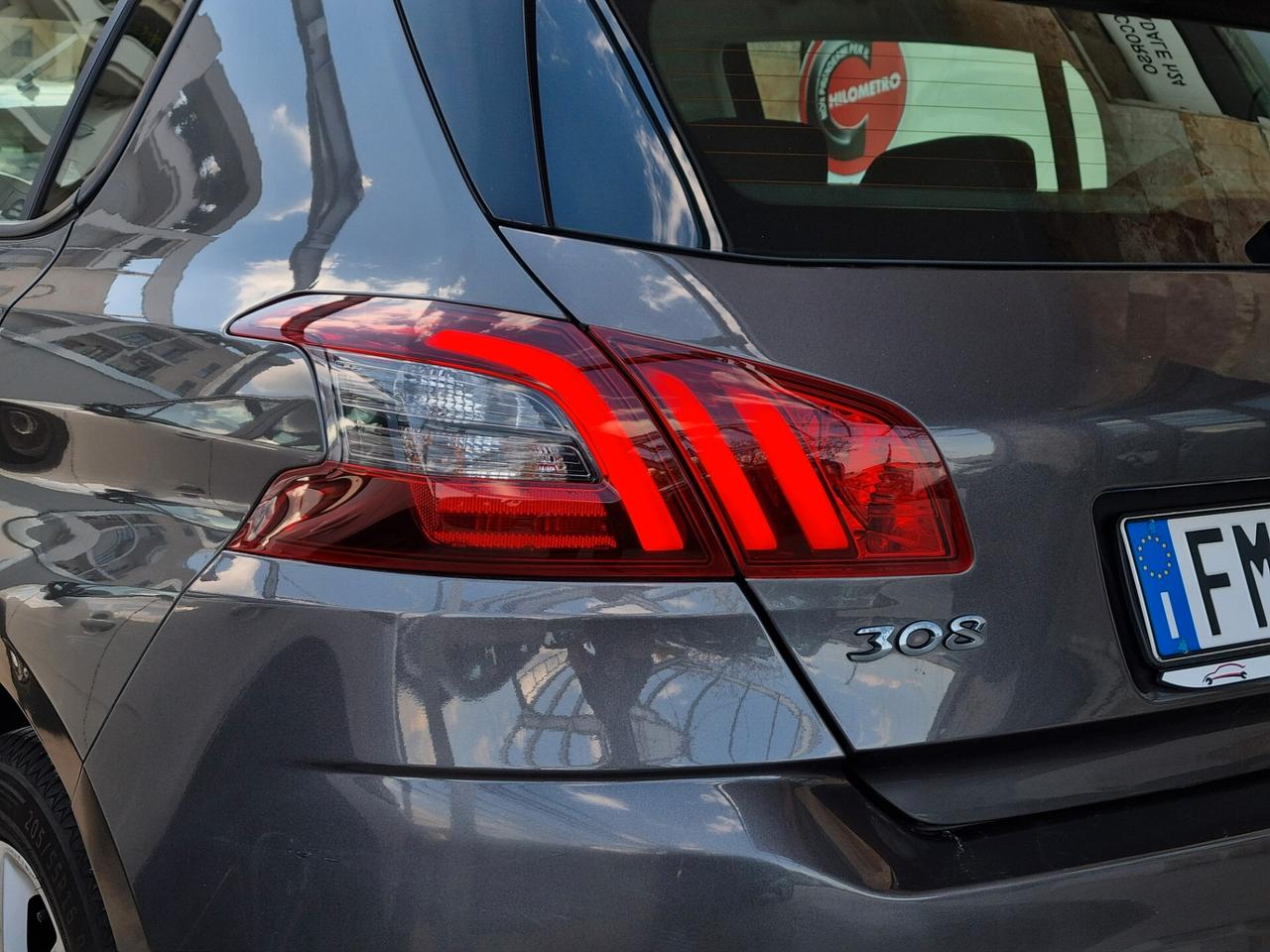 Peugeot 308 BlueHDi 120 S&S EAT6 Business