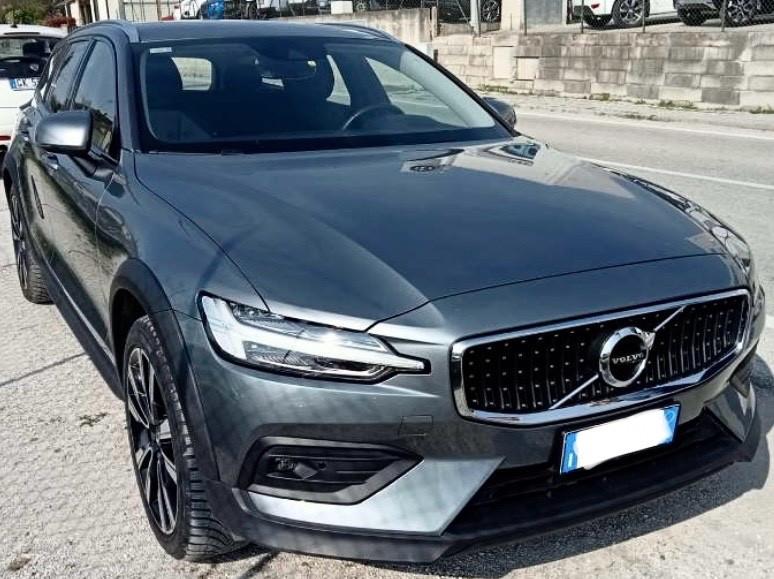 Volvo V60 Cross Country V60 Cross Country B4 (d) AWD Geartronic Business Pro Line