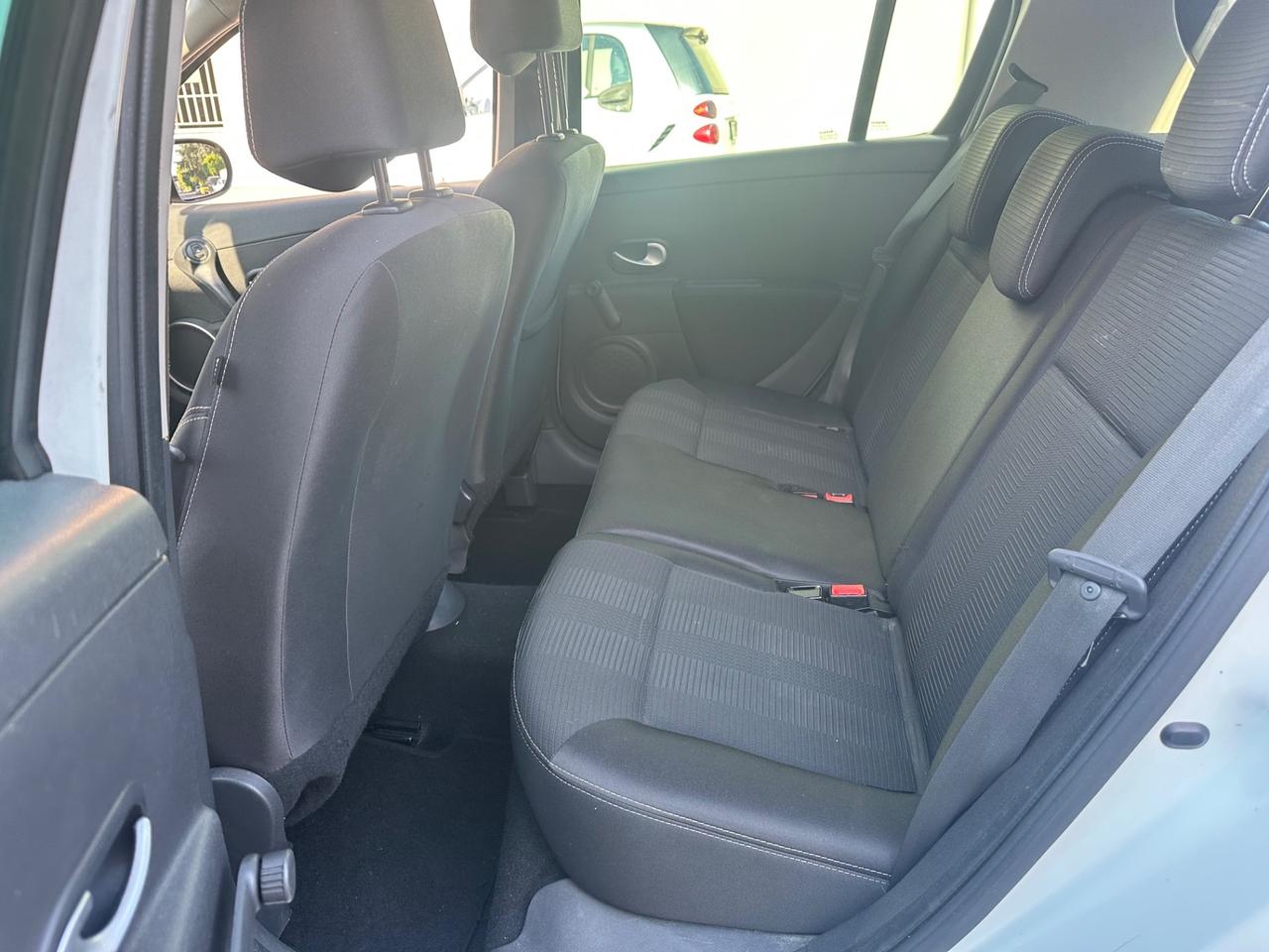 Renault Clio 1.2 16V 5 porte Luxe - euro 5 - solo 59000 km