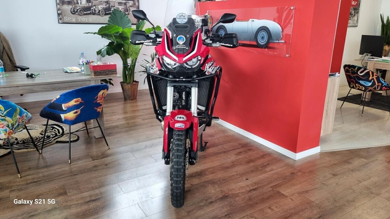 Honda CRF 1100 Honda CRF 1100 . africa twin DCT Cambio Autom.