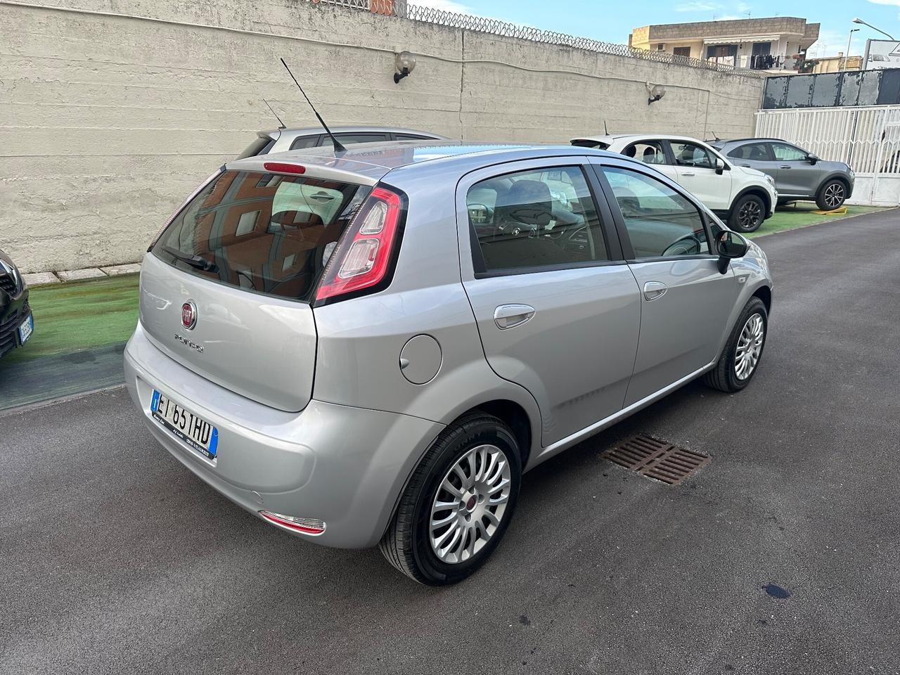 Fiat Punto 1.2benzina 5porte - 27/12/2013