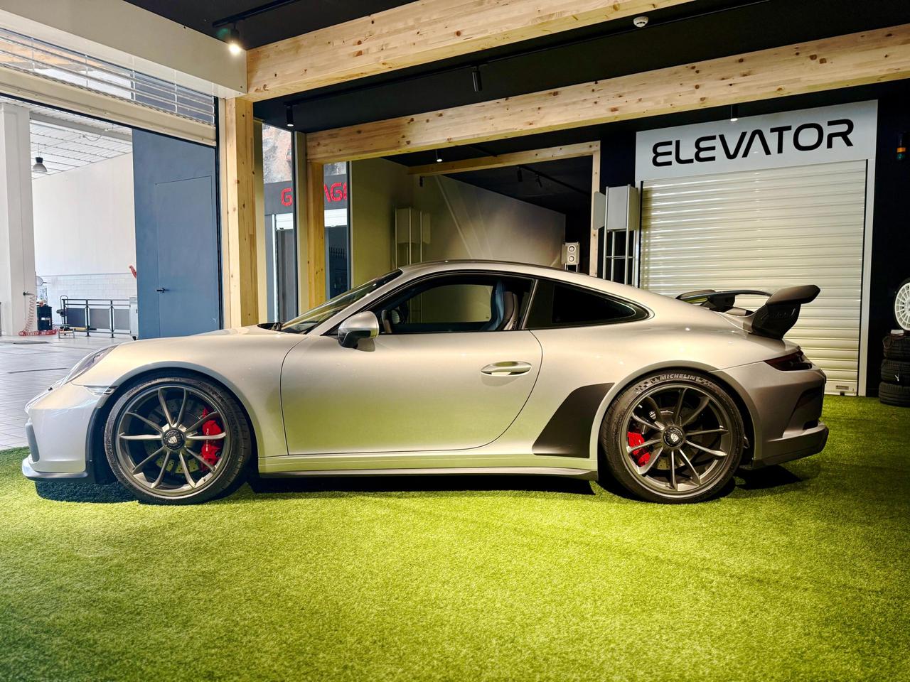 Porsche 911 Coupe 4.0 GT3 auto