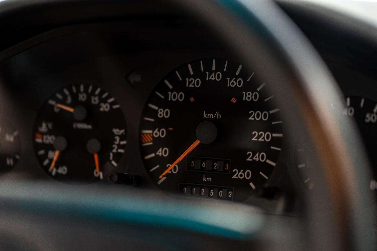 Mercedes-benz S 320 300 SEL 3.2 cat (Italia)