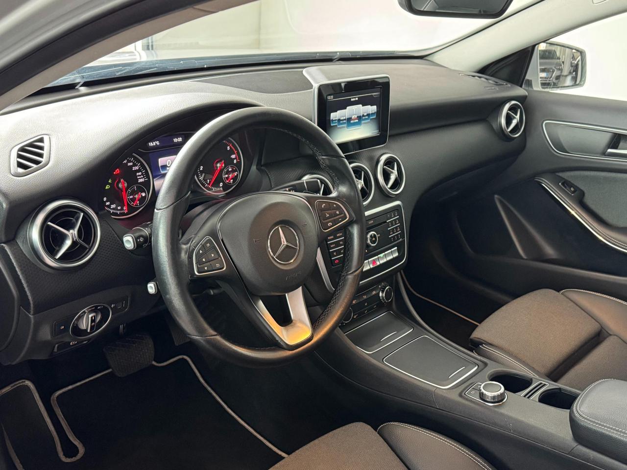 Mercedes Classe A A 180 d Sport auto my16