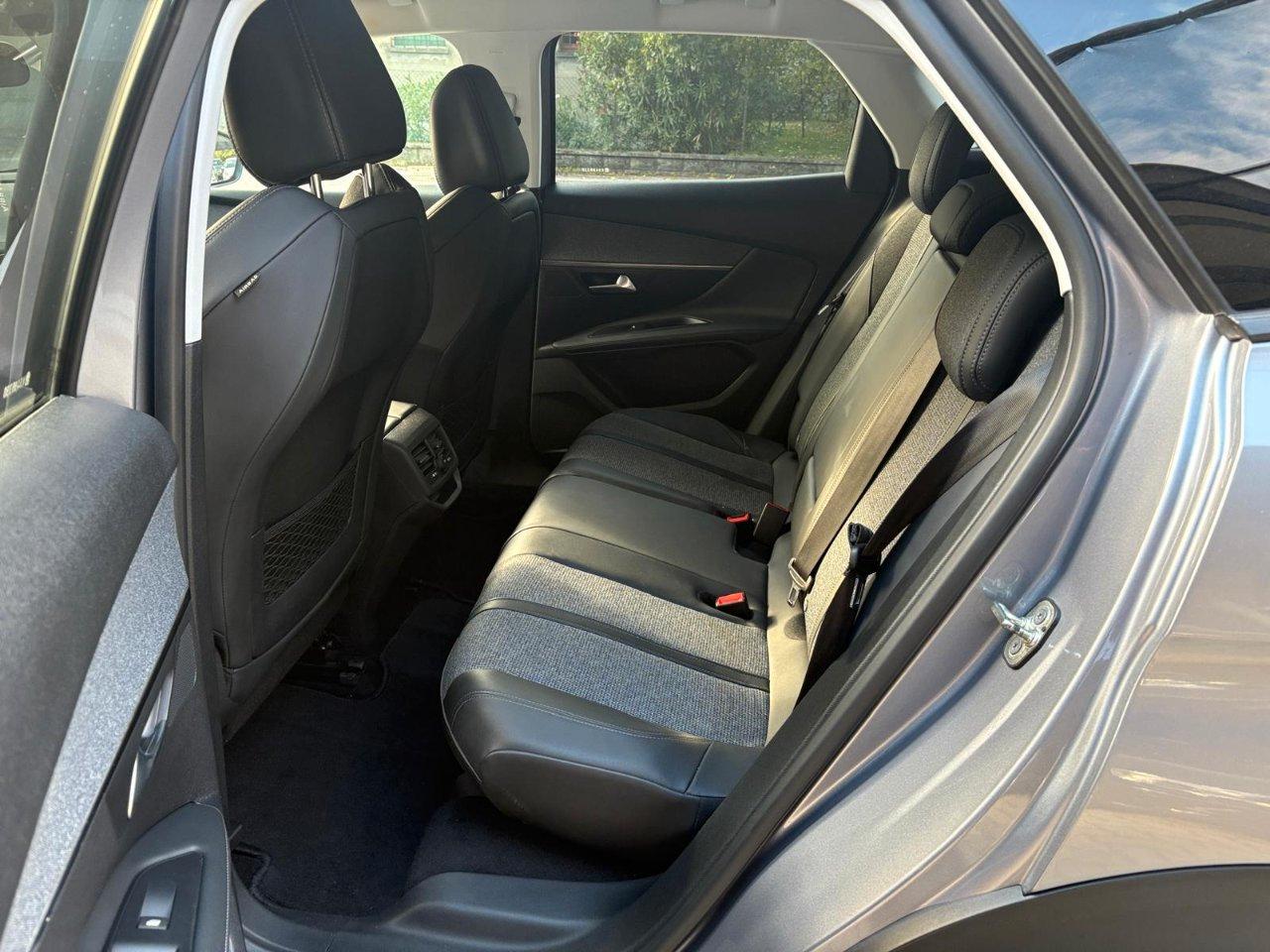 Peugeot 3008 3008 1.5 bluehdi Allure s&s 130cv eat8 OK NEOPATENTATO