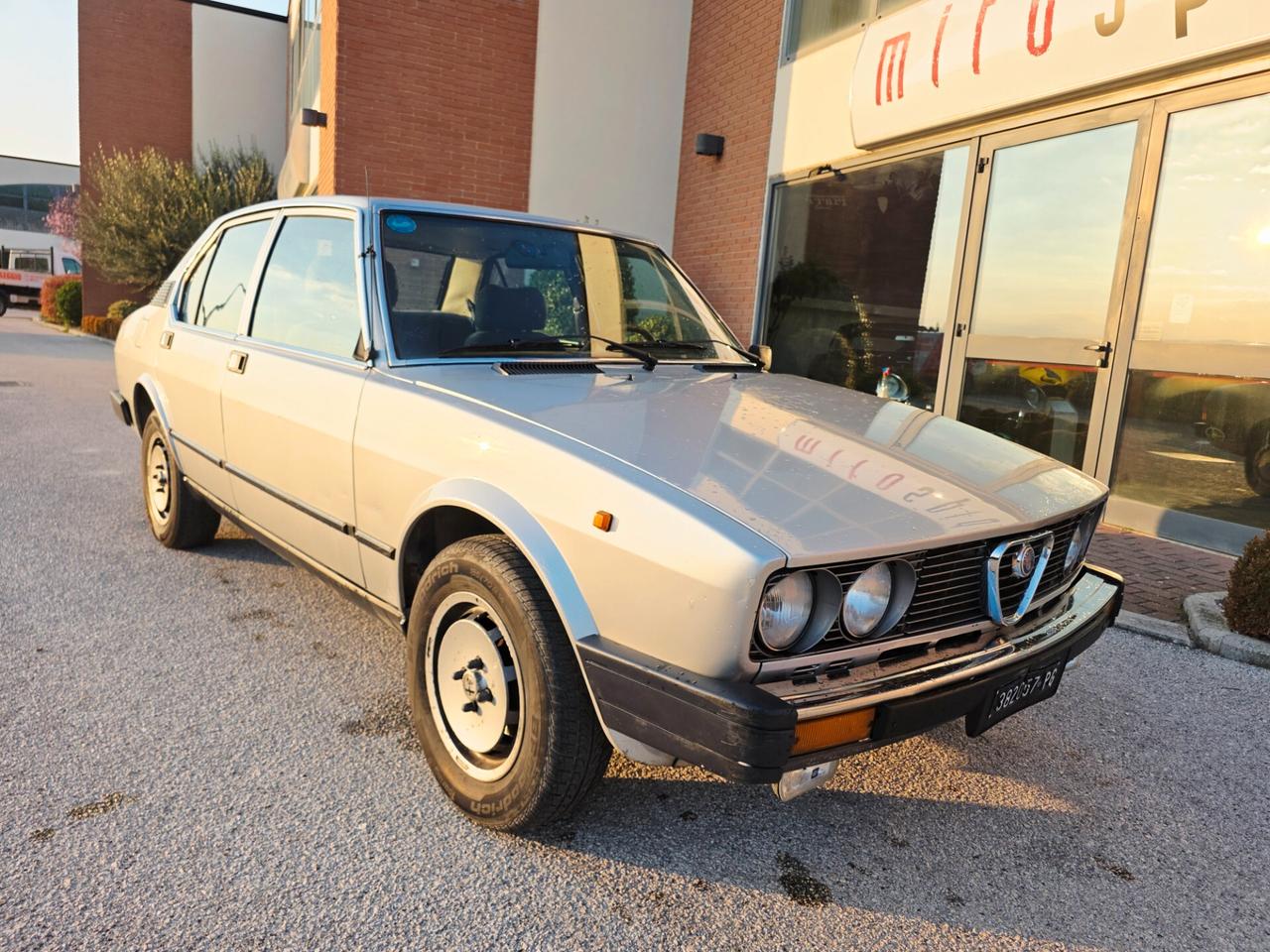 Alfa Romeo Alfetta 2000 quadrifoglio oro
