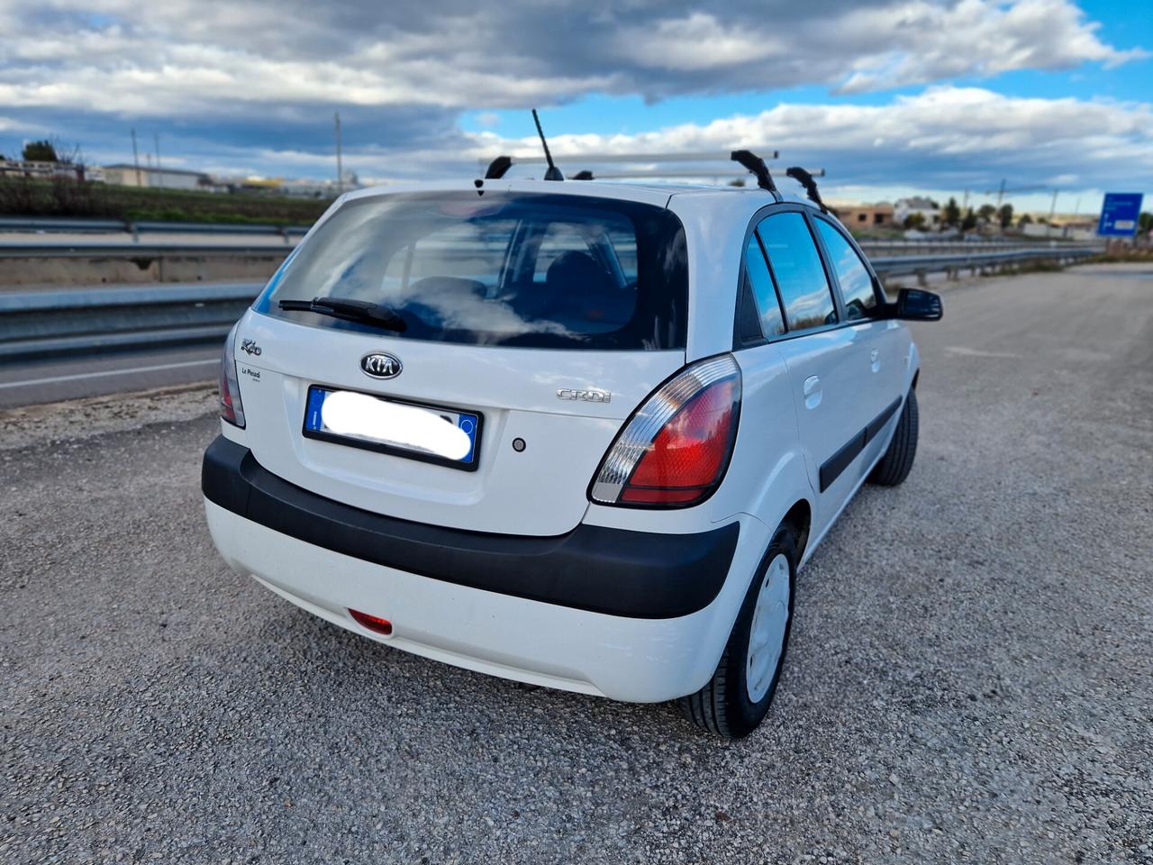 Kia Rio 1.5 16V CRDi 5p. EX Challenge