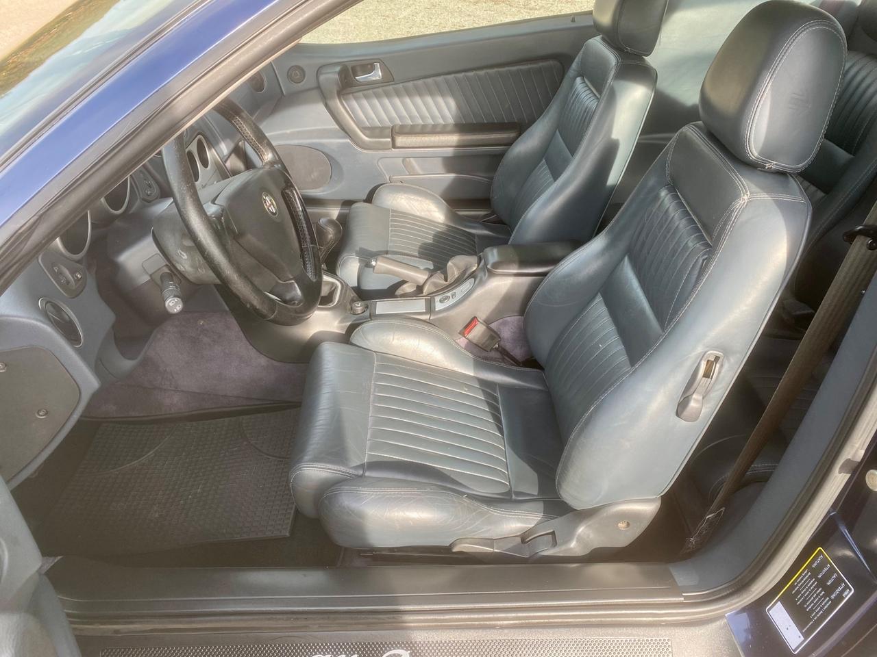 Alfa Romeo GTV 2.0 COUPÉ