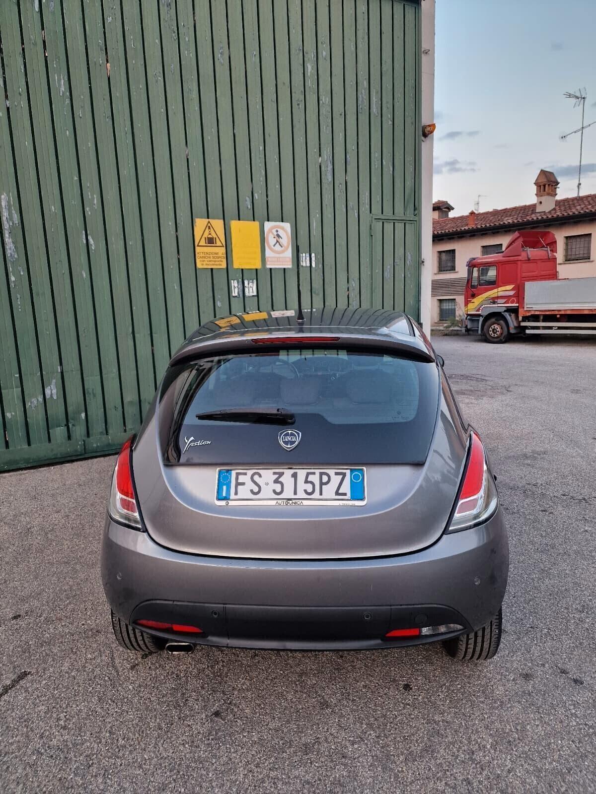 Lancia Ypsilon 1.2 benz 69 CV