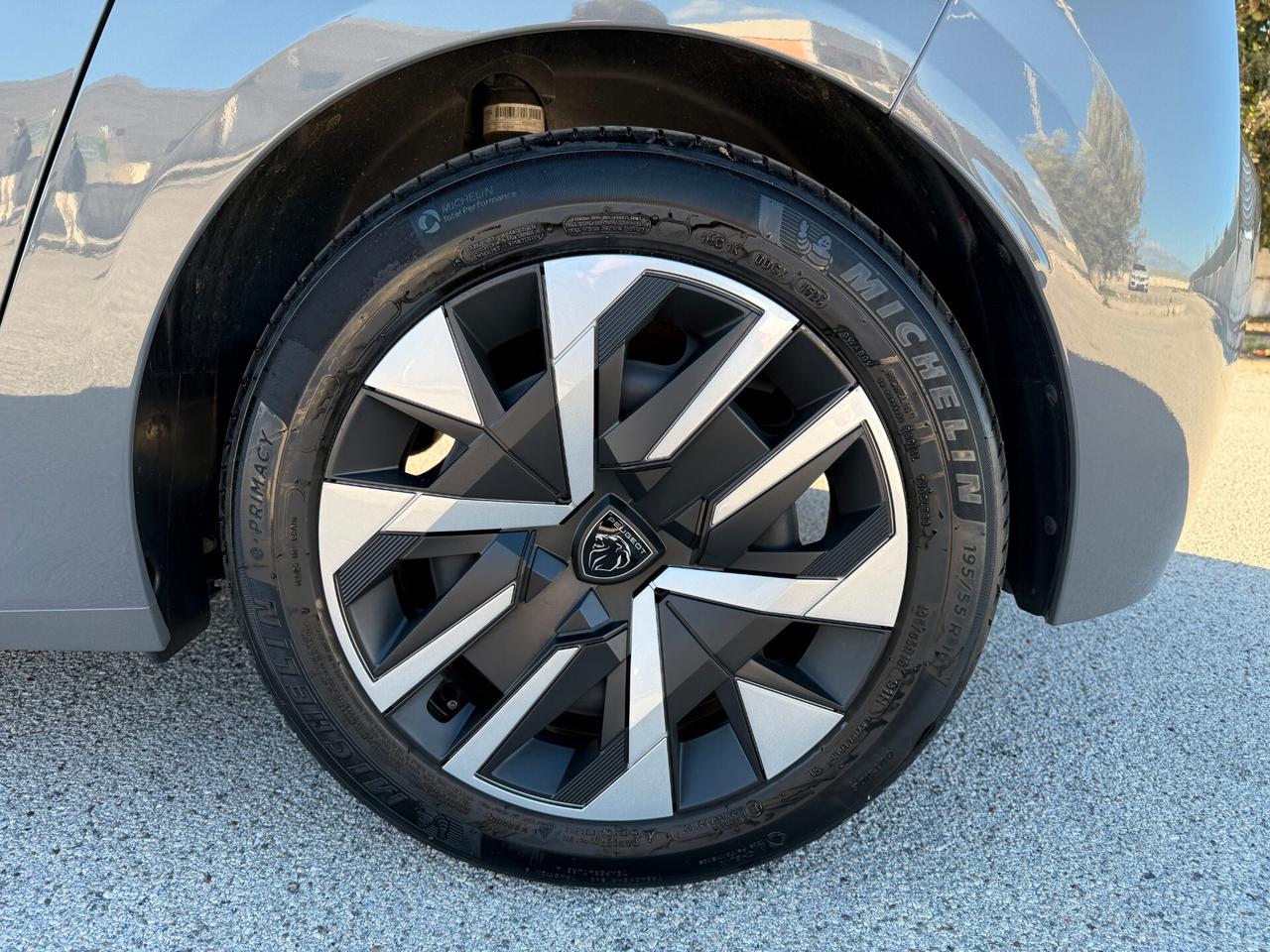 Peugeot 208 5 porte Active *GARANZIA PEUGEOT*