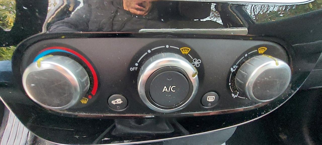 CLIO TCE 900 BENZINA/GPL DI SERIE 90 CV NAVIGATORE TELEFONO SENSORI FULL FULL IMPECCABILE