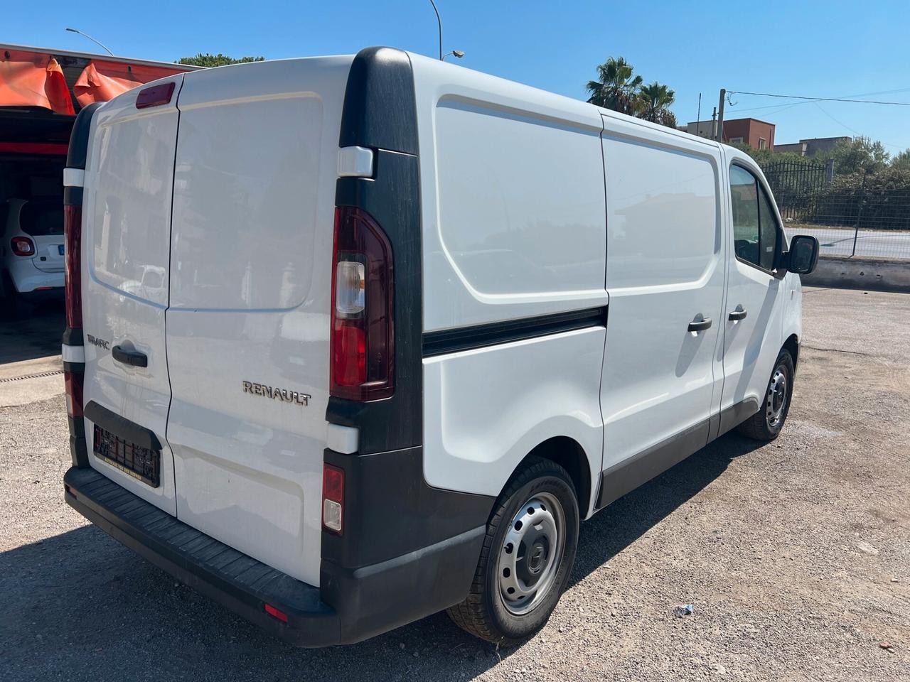 Renault Trafic 2.0 dCi 120CV Furgone 2021