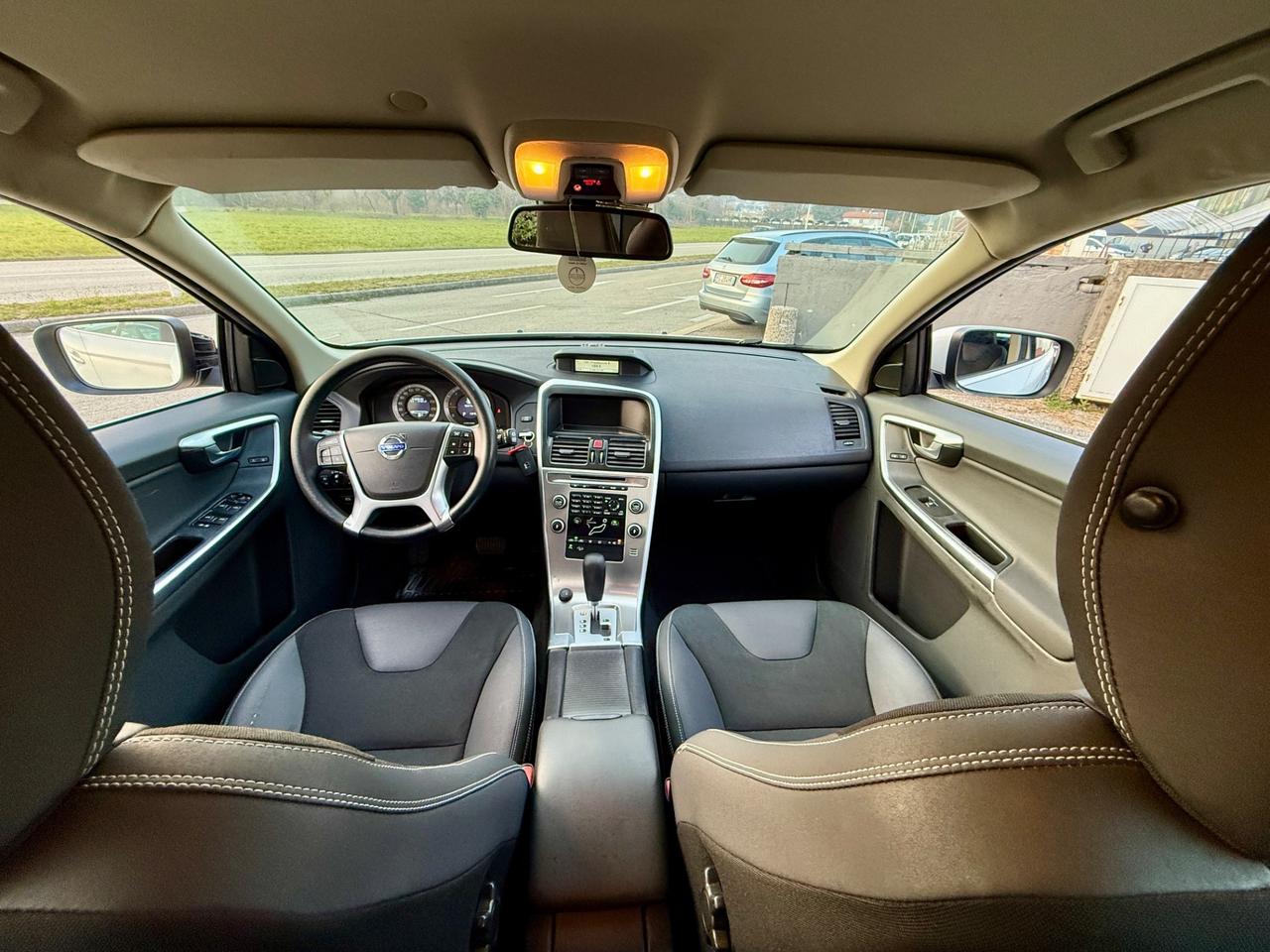 Volvo XC60 D5 AWD Geartronic Kinetic 2010