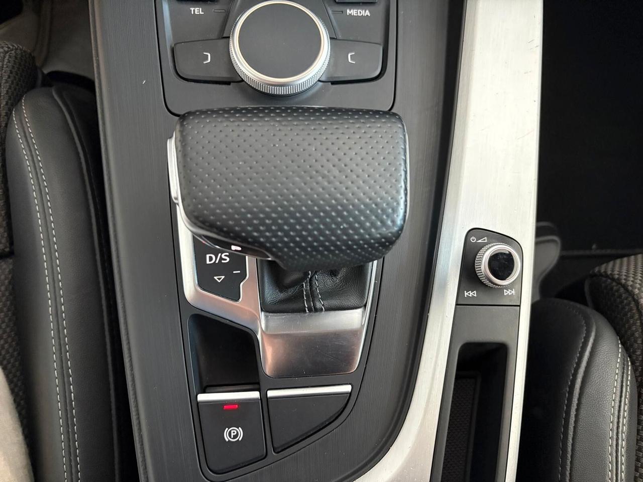 Audi A4 S-LINE 2.0 150CV
