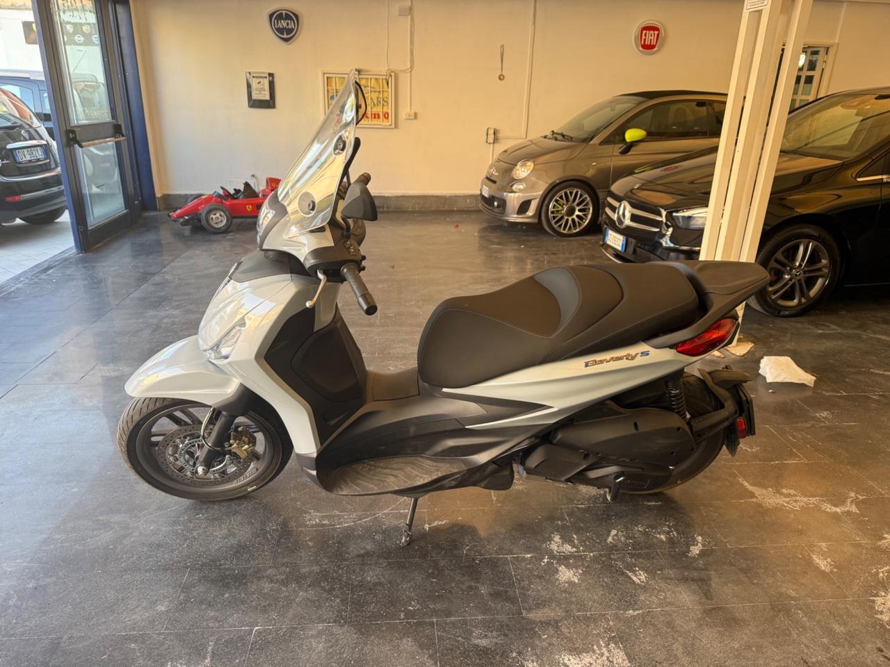 Piaggio Beverly 300 i.e. S