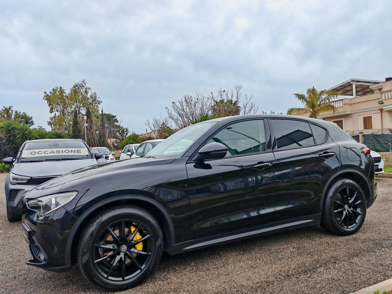 Alfa Romeo Stelvio 2.2 190cv Bleck Edition 2021