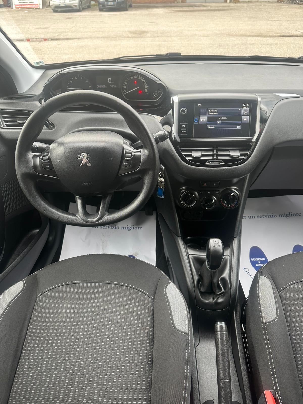 Peugeot 208 PureTech 68 5 porte Active ADATTA A NEOPATENTATI