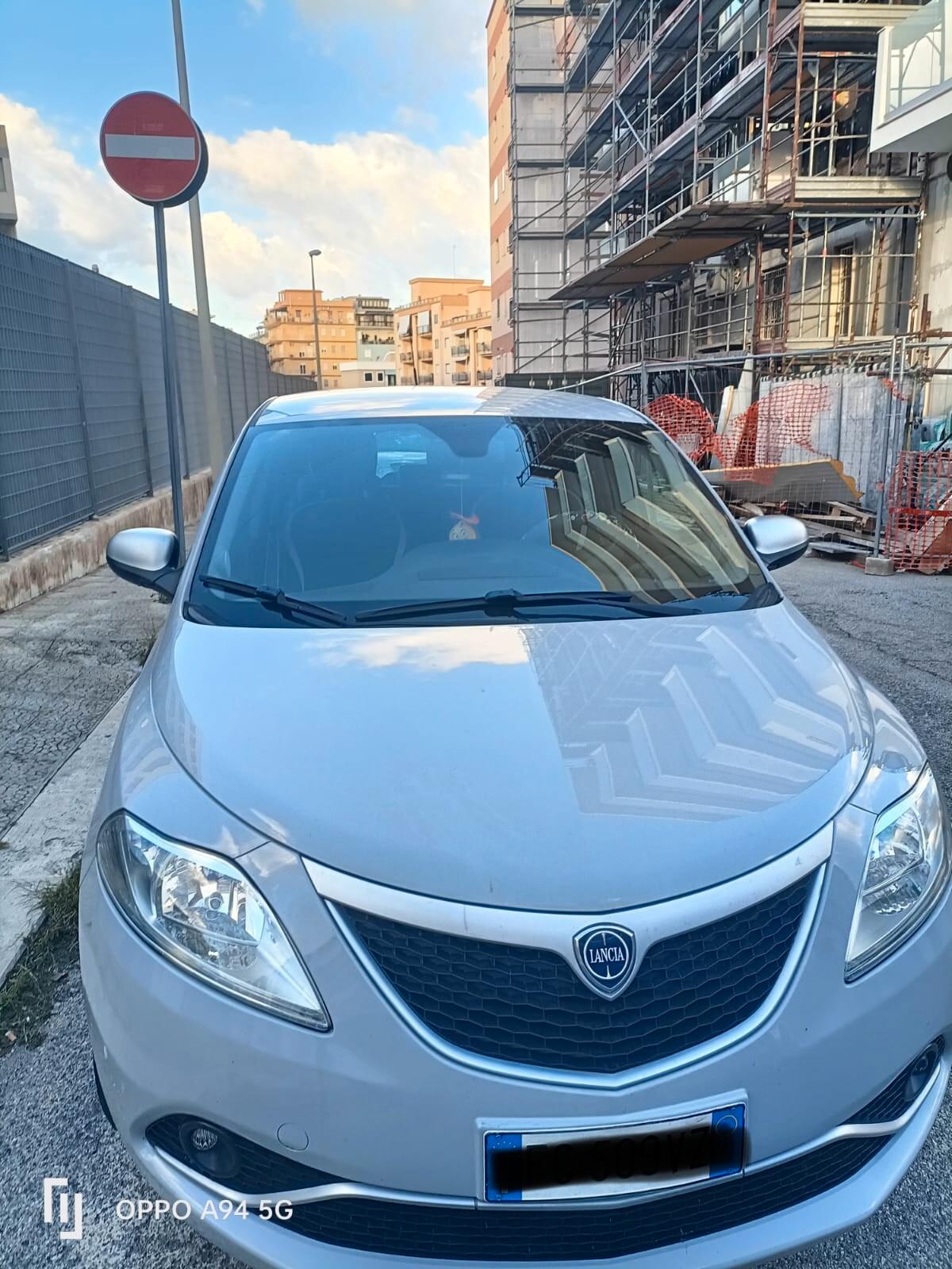Lancia Ypsilon 1.2 69 CV 5 porte GPL Ecochic Gold