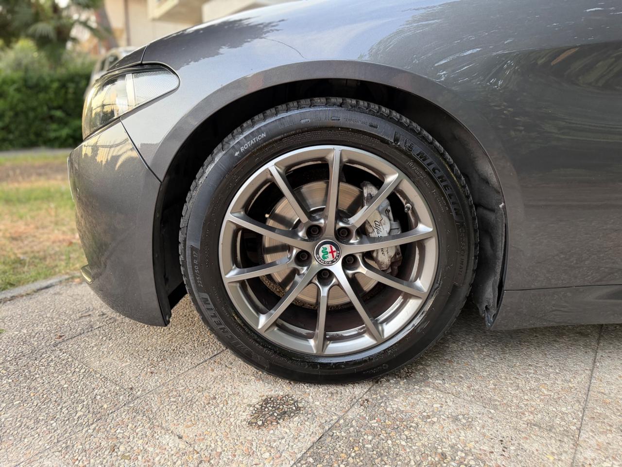 Alfa Romeo Giulia 2.2 Turbodiesel 150 CV Super