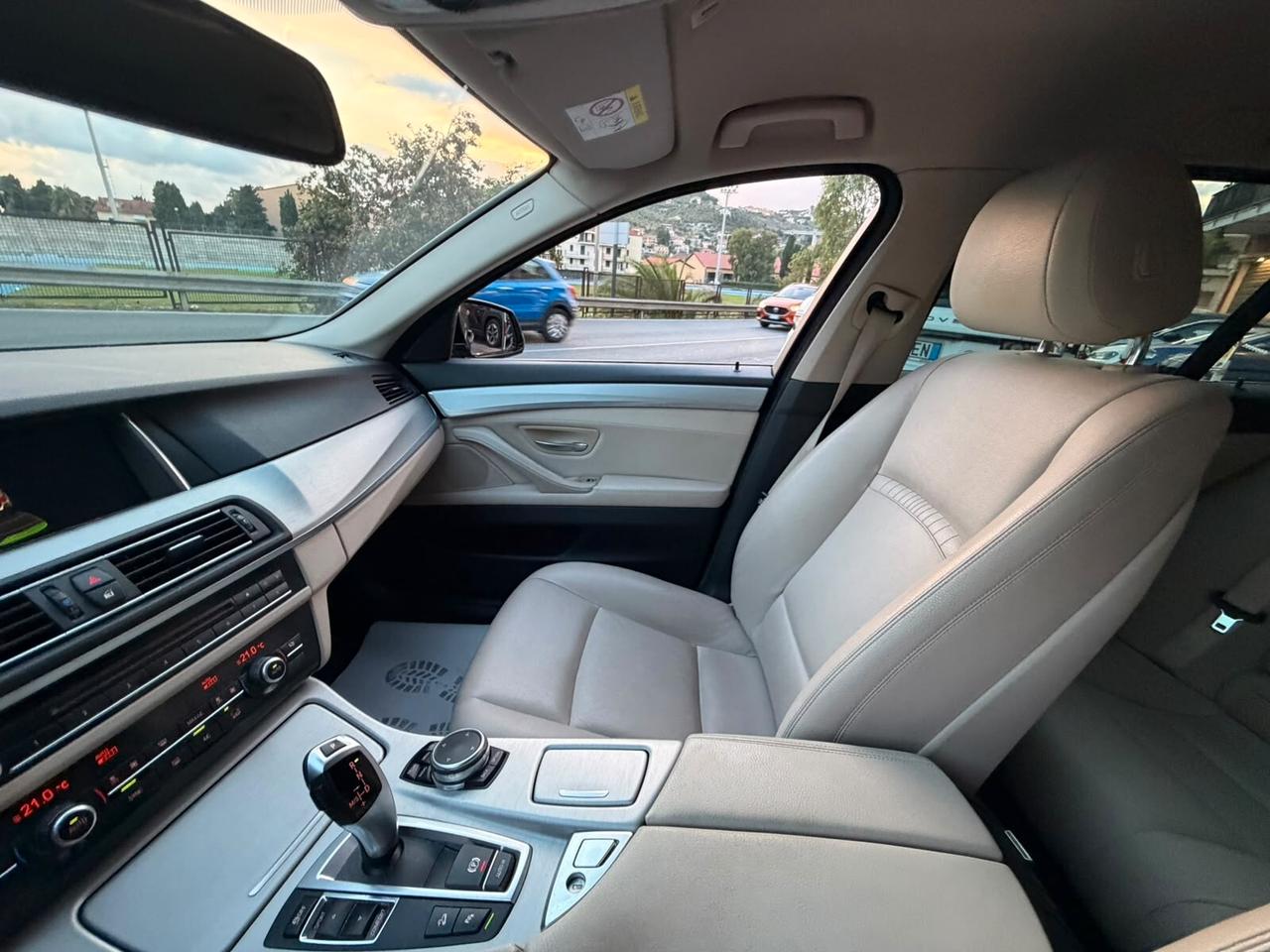 Bmw 520 520d xDrive Touring Luxury