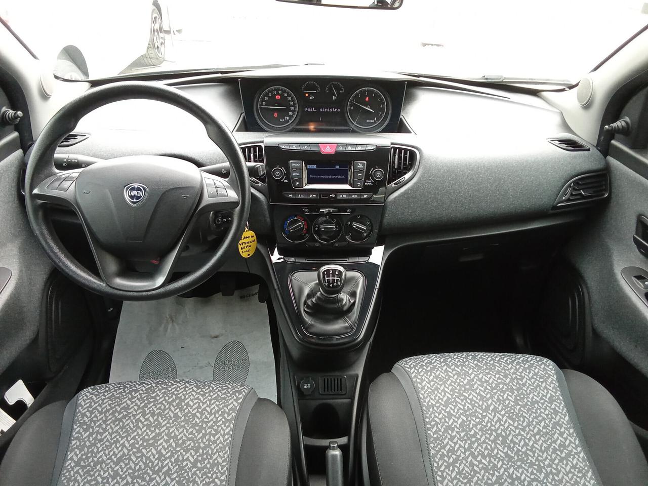 Lancia Ypsilon 1.0 Hybrid 70cv Gold