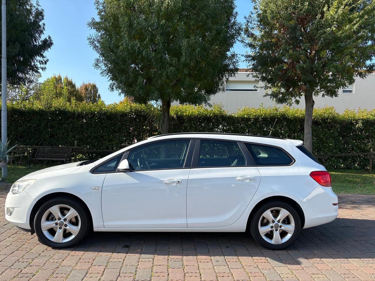 Opel Astra 1.7 CDTI 110CV EcoFLEX S&S Sports Tourer Cosmo Fleet