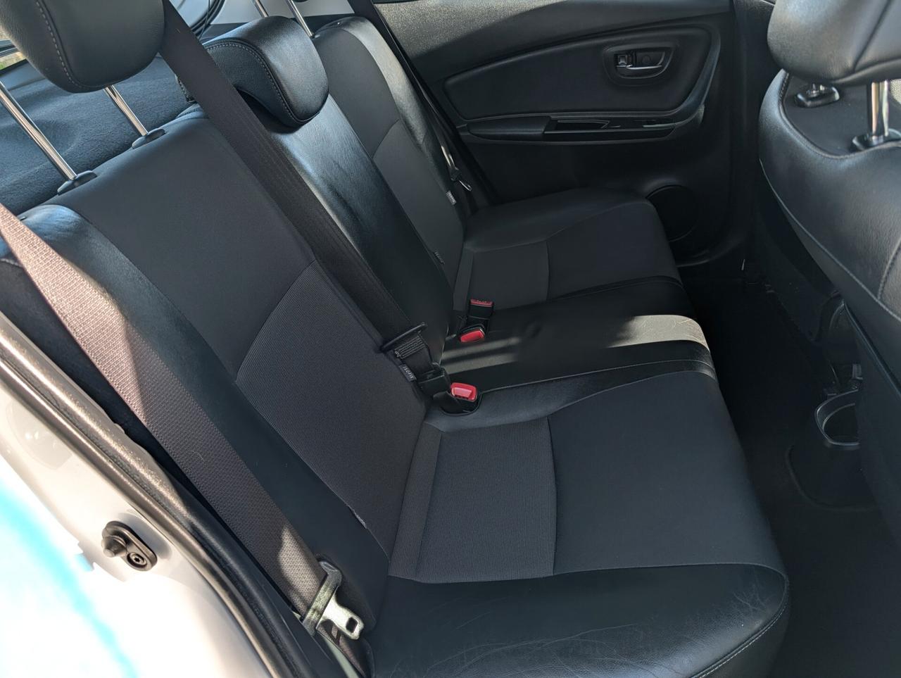 Toyota Yaris 1.3 5 porte Lounge Multidrive S AUTOMATICA