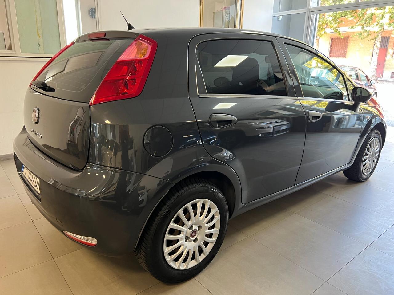 Fiat Punto 1.4 8V 5 porte Easypower Street