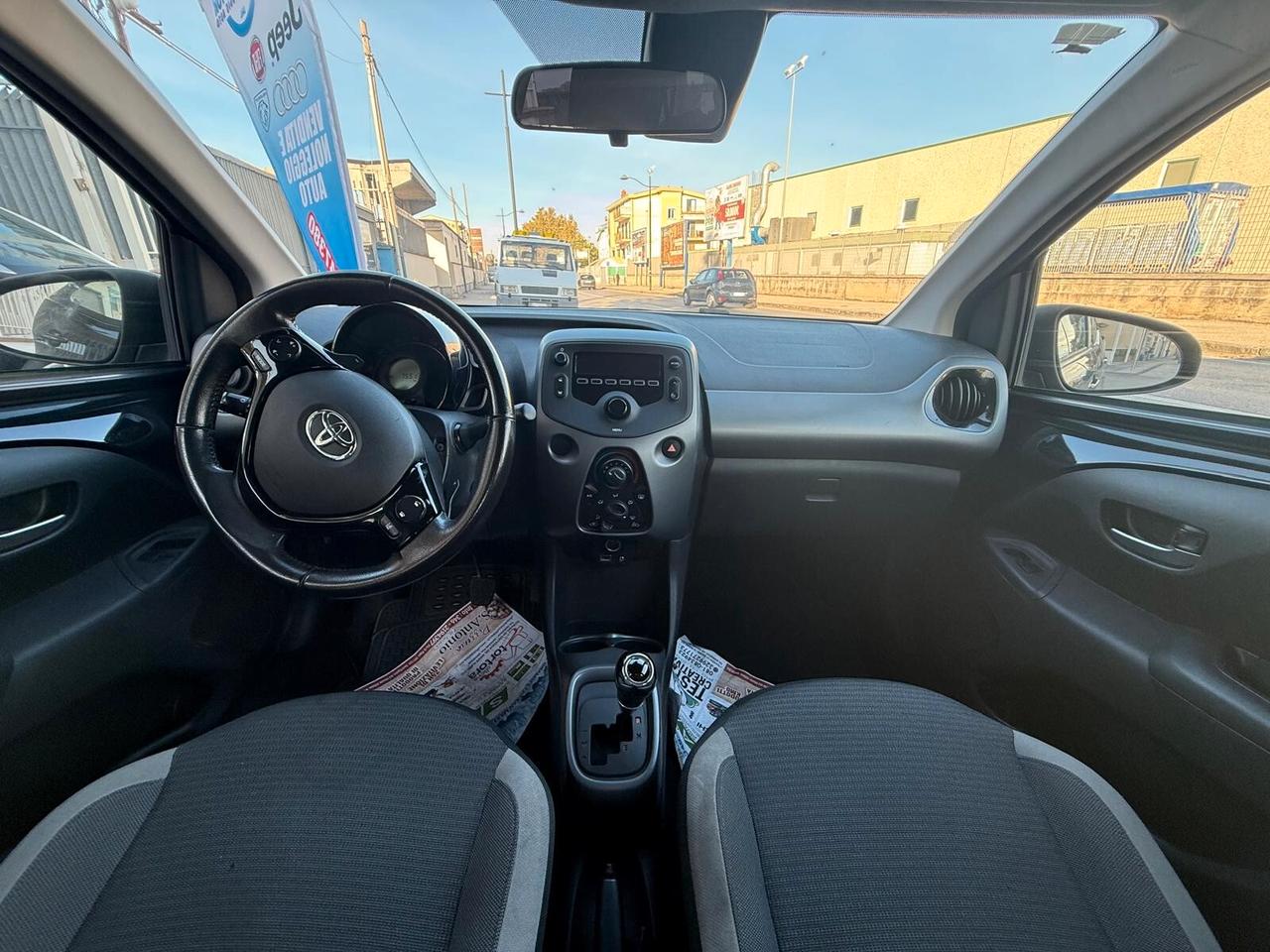 Toyota Aygo Connect 1.0 VVT-i 72 CV 5 porte x-clusiv MMT