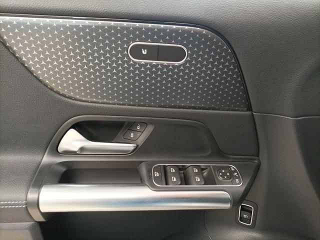 MERCEDES-BENZ GLA 200 Automatic Progressive Advanced